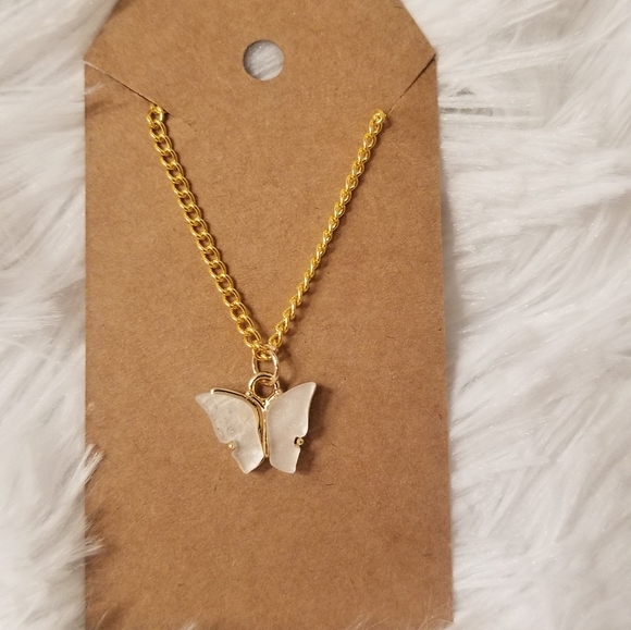 Butterfly Necklace 18inches Gold Plated Link Chain - Picture 9 of 11